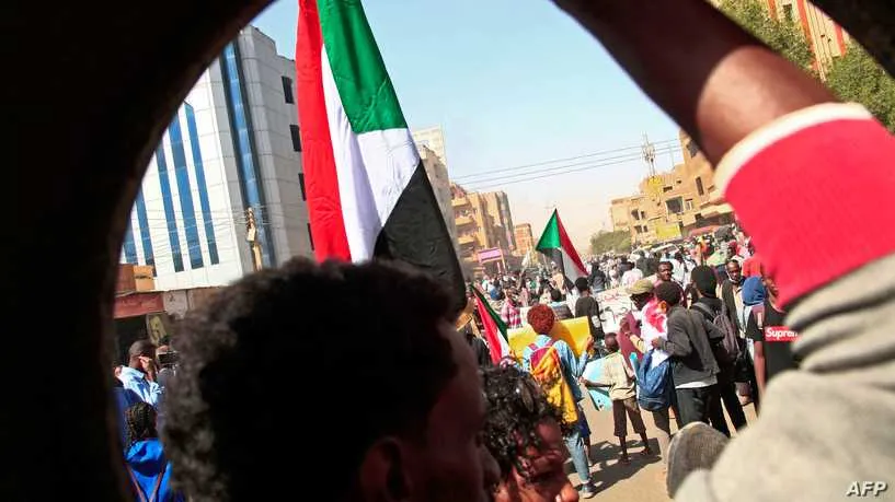 ​​​​​​​السودان.. انتفاضات وإضراب مستمر وسط تفاقم الصراع مع العسكر