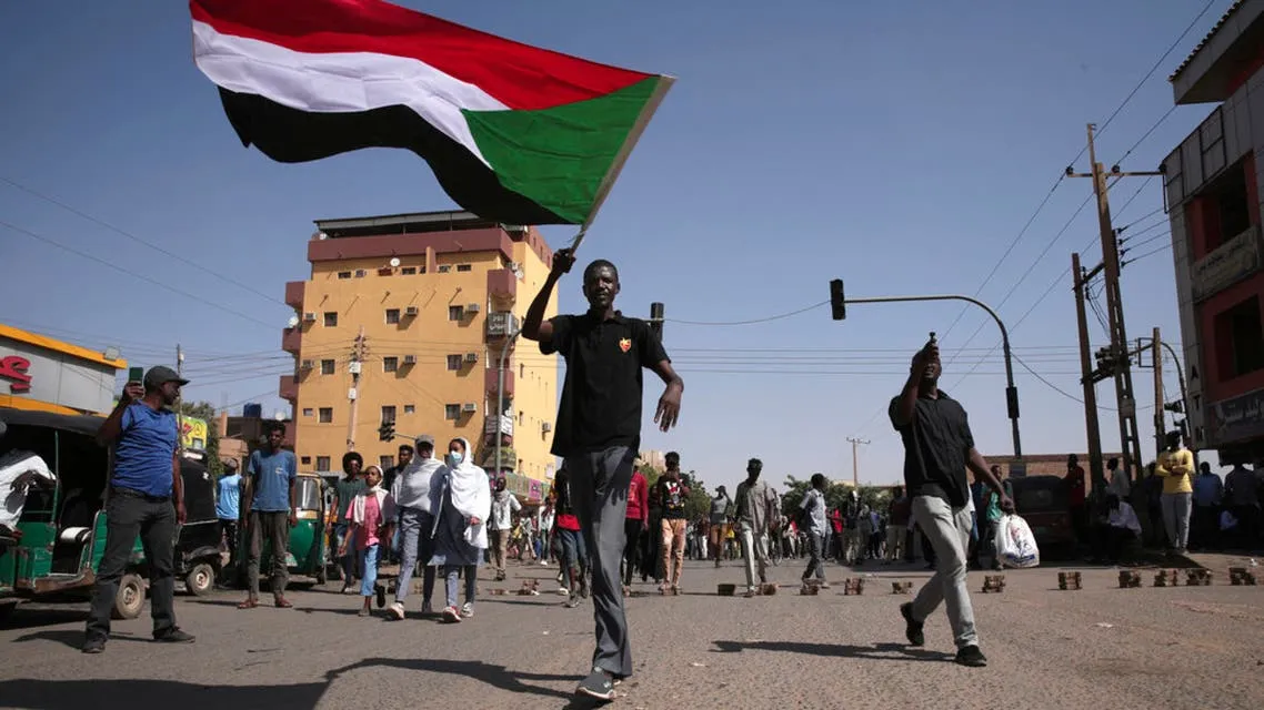 ​​​​​​​الحرية والتغيير: دستور جديد ونأي العسكر عن السياسة مطلب للتحول الديمقراطي في السودان