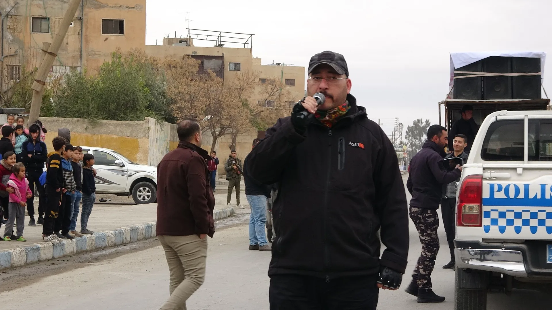 ​​​​​​​مظاهرة حاشدة في الطبقة تنديداً بهجمات الاحتلال التركي على كوباني