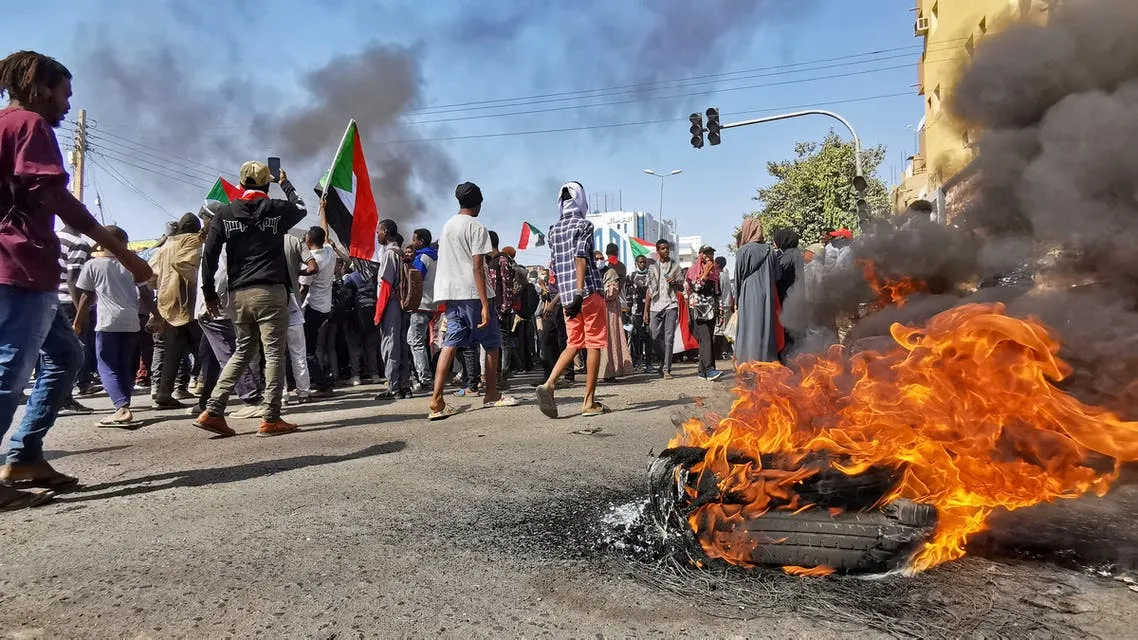 ​​​​​​​الخرطوم.. متظاهرون يتجهون نحو القصر الرئاسي