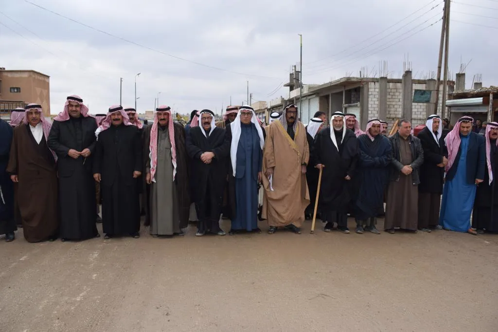 ​​​​​​​شيوخ ووجهاء الهول وتل حميس والحسكة يؤكدون دعمهم للإدارة الذاتية وقسد