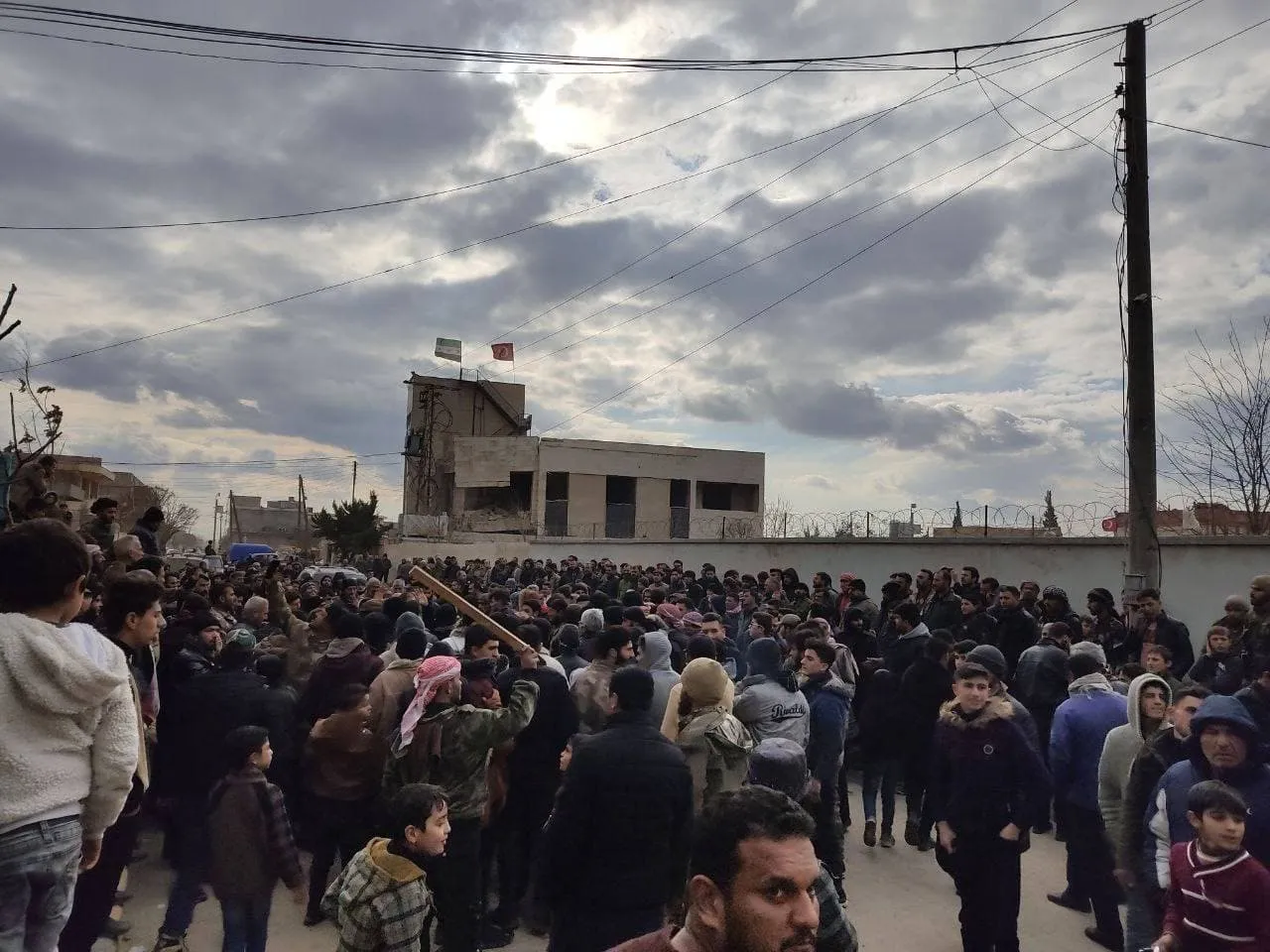 ​​​​​​​اقتتال بين مرتزقة تركيا وتظاهرات ضد المجالس المحلية لسوء الوضع المعيشي والخدمات
