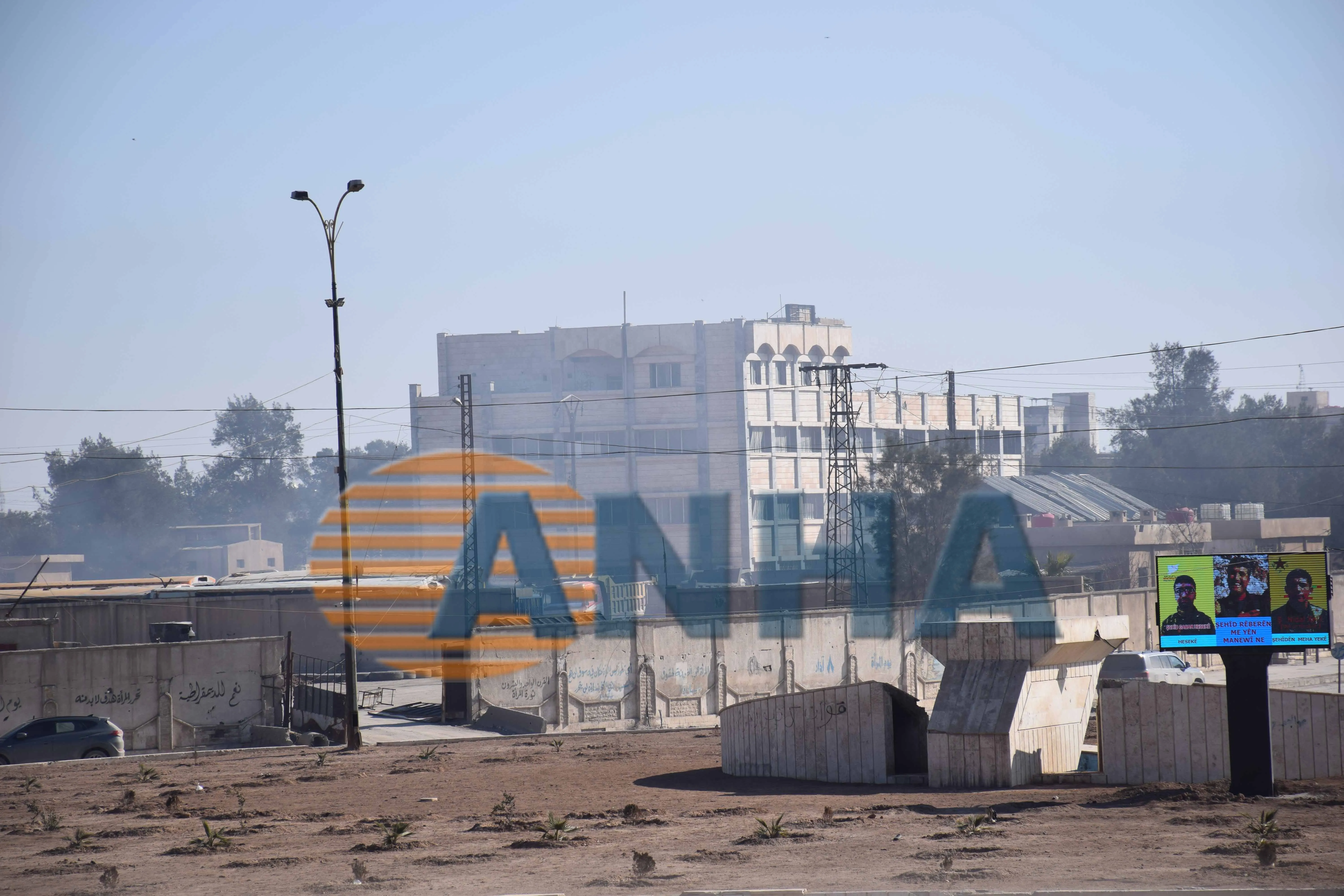 بالصور والفيديو.. محيط سجن غويران وحي الزهور