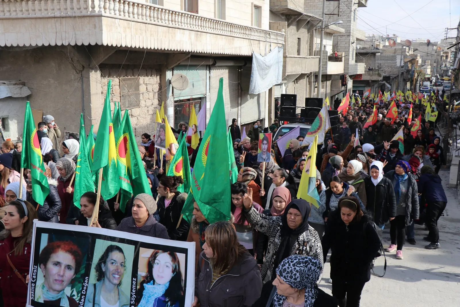 ​​​​​​​أهالي حلب وكوباني وعين عيسى: مجزرة باريس استهداف لحركة حرية كردستان