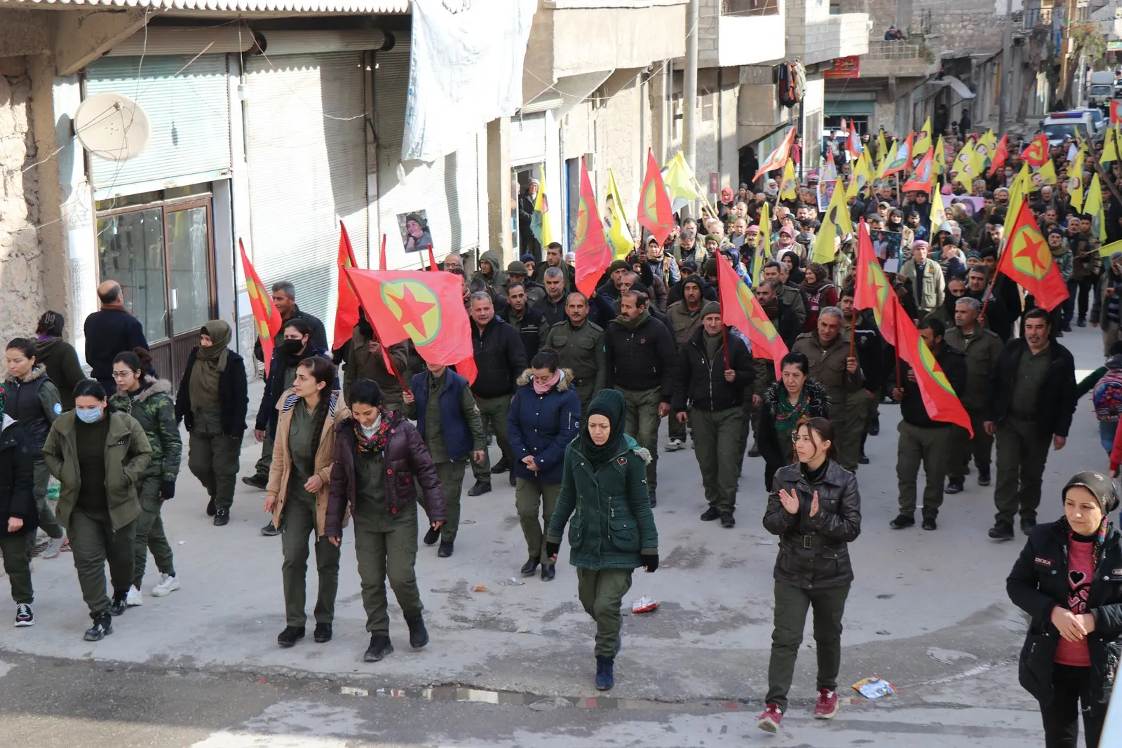 ​​​​​​​أهالي حلب وكوباني وعين عيسى: مجزرة باريس استهداف لحركة حرية كردستان
