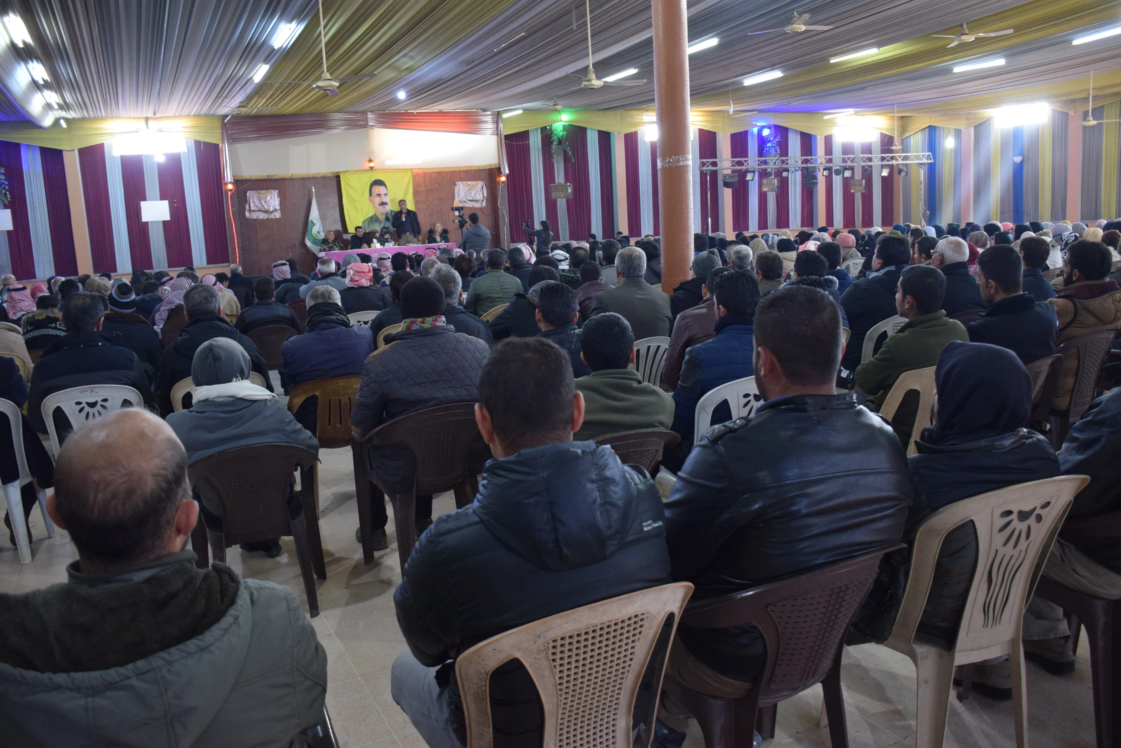 ​​​​​​​​​​​​​​​​​​​​​​​​​​​​​​​​​​​​​​​​​​"الاجتماعات الجماهيرية التي تنظم من قبل الإدارة الذاتية خطوة سديدة للتعاون لحل المشاكل"