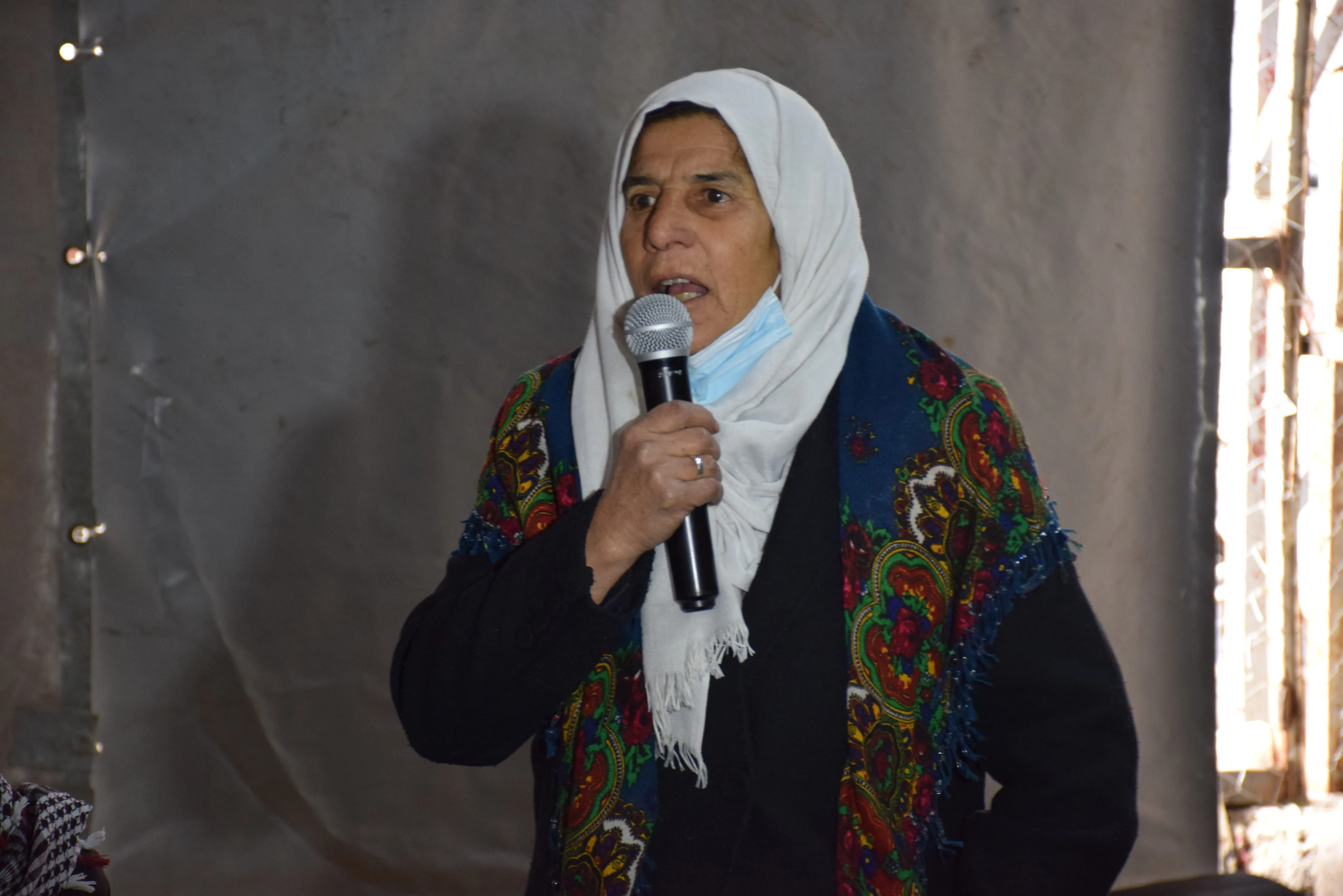 خلال الاجتماعات الجماهيرية.. الإدارة الذاتية تتعهد بتلبية كافة مطالب الأهالي حسب الإمكانات المتاحة