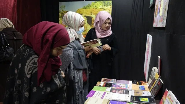 اتحاد المثقفين في الطبقة ينظم معرضاً لتبادل الكتب