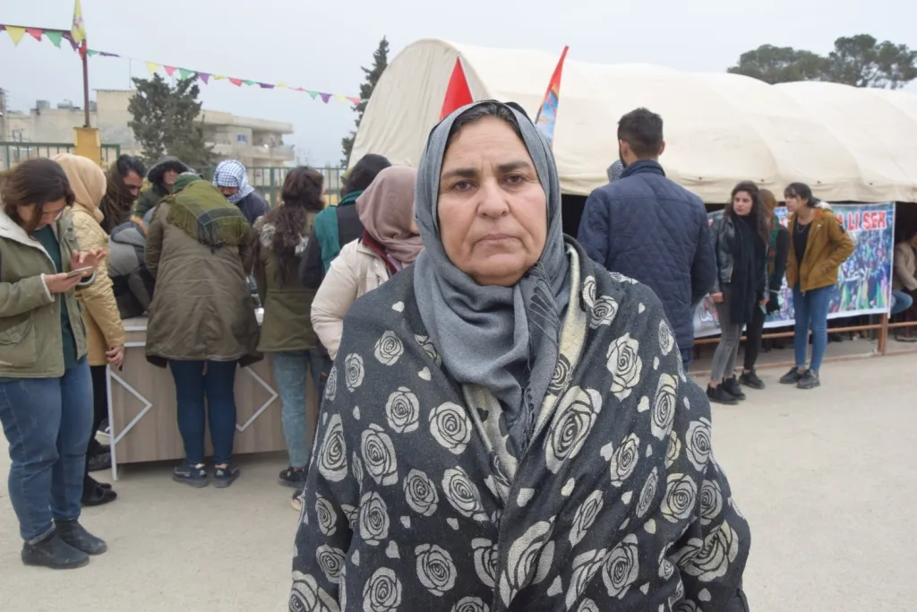 إطلاق حملة جمع التواقيع في كوباني لإزالة اسم حزب العمال الكردستاني من لائحة الإرهاب
