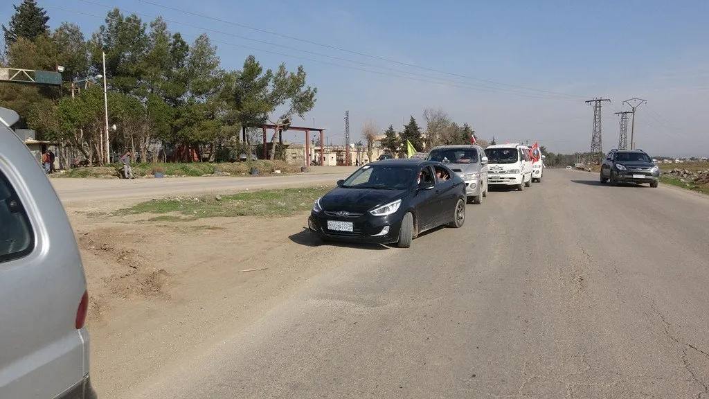 ​​​​​​​أهالي ديرك يتوجهون إلى تربه سبيه للمشاركة في المظاهرة المنددة بممارسات PDK