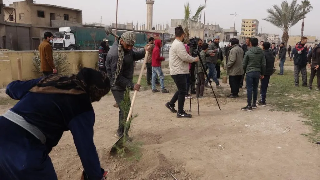 ​​​​​​​انطلاق حملة تشجير واسعة في الحدائق العامة بمدينة الرقة
