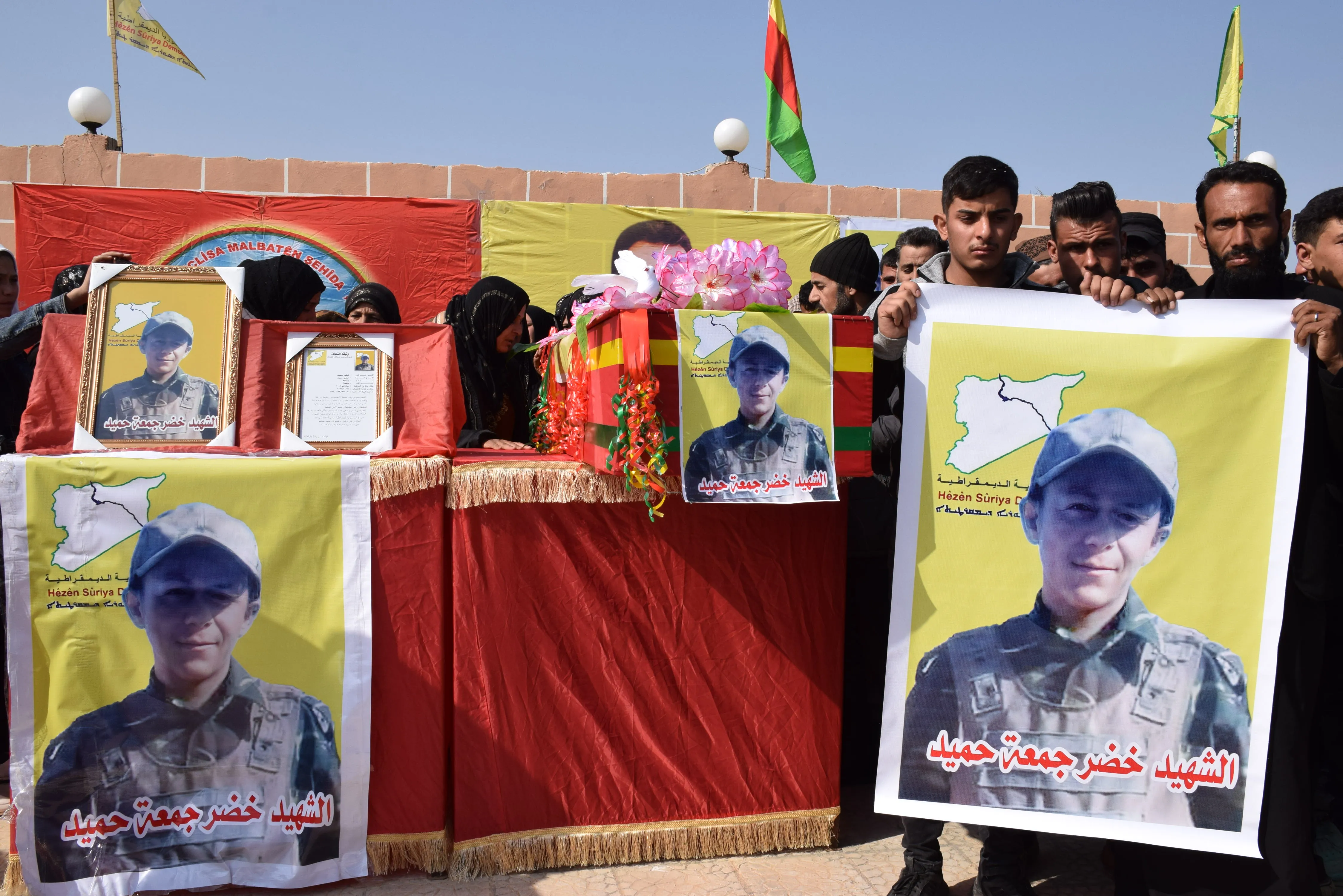 ​​​​​​​جثمان الشهيد خضر الحميد يوارى الثرى في مزار الشهيد دلشير في تربه سبيه