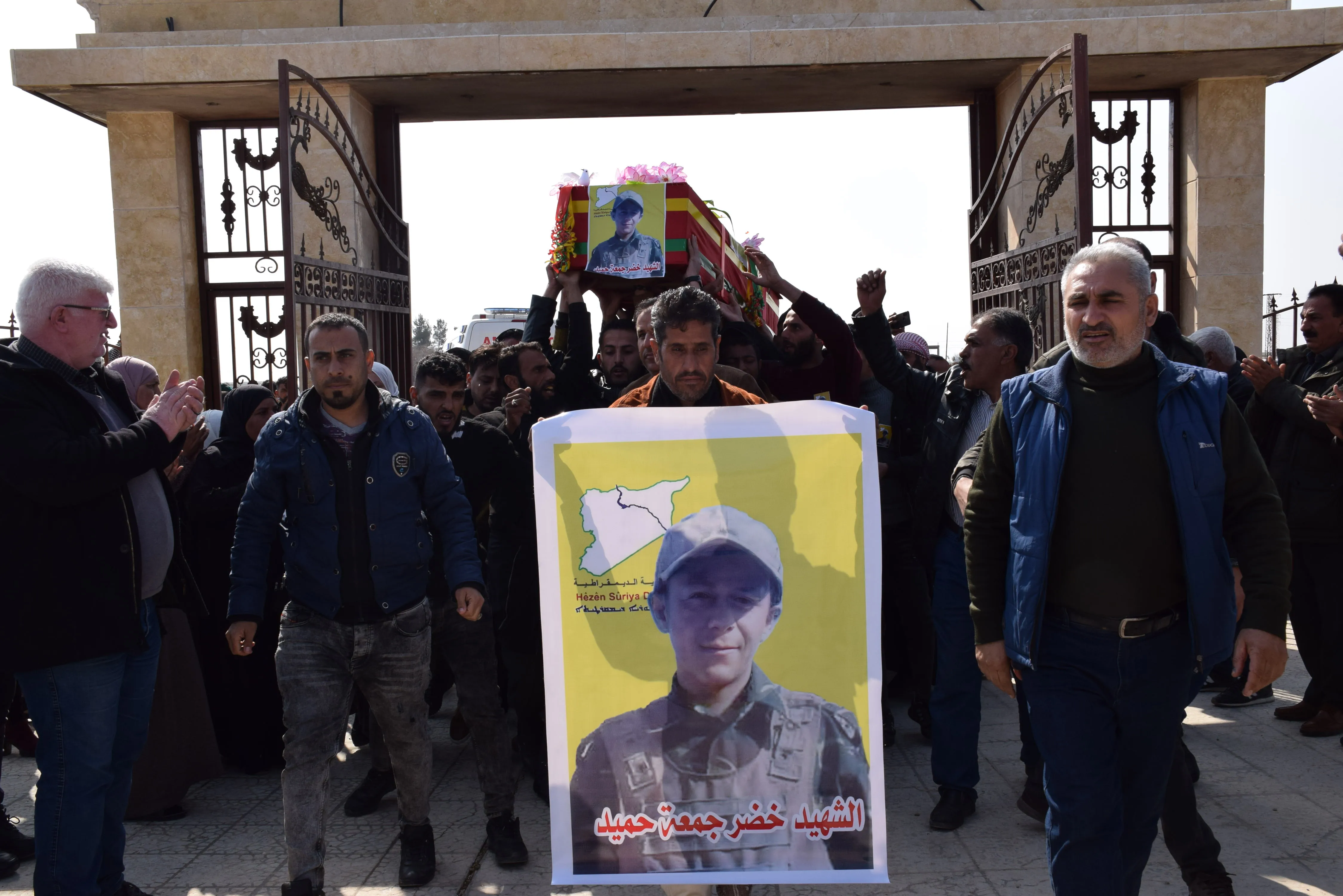 ​​​​​​​جثمان الشهيد خضر الحميد يوارى الثرى في مزار الشهيد دلشير في تربه سبيه