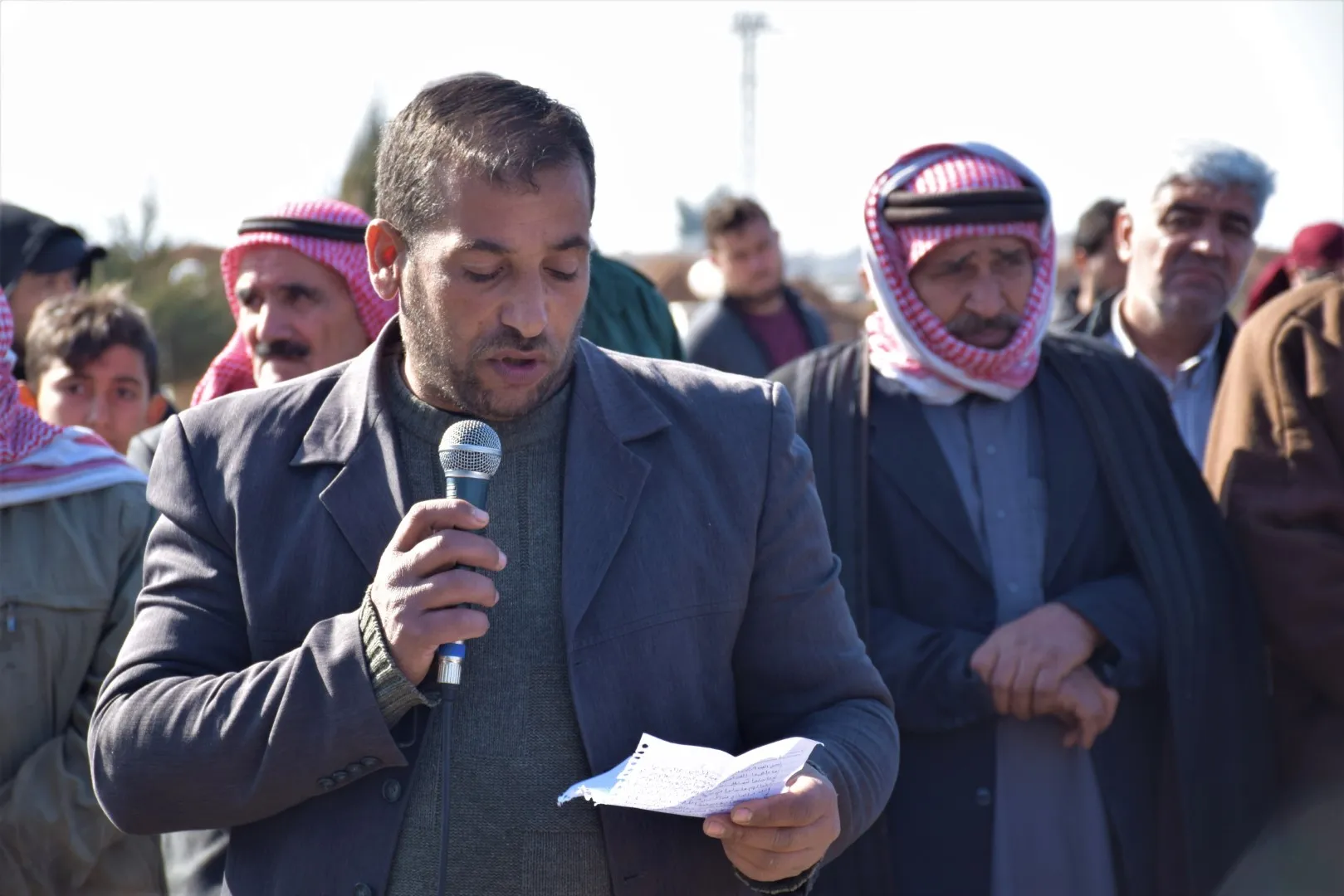 الآلاف من أهالي تل تمر يشيعون جثامين ثلاثة مقاتلين استشهدوا في حملة "مطرقة الشعوب"