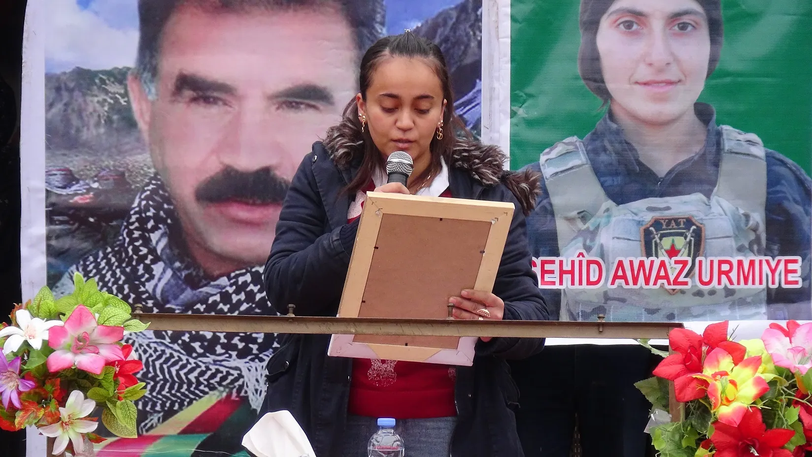 أهالي إقليم عفرين يقدمون واجب العزاء لذوي الشهيدة آواز أورميه