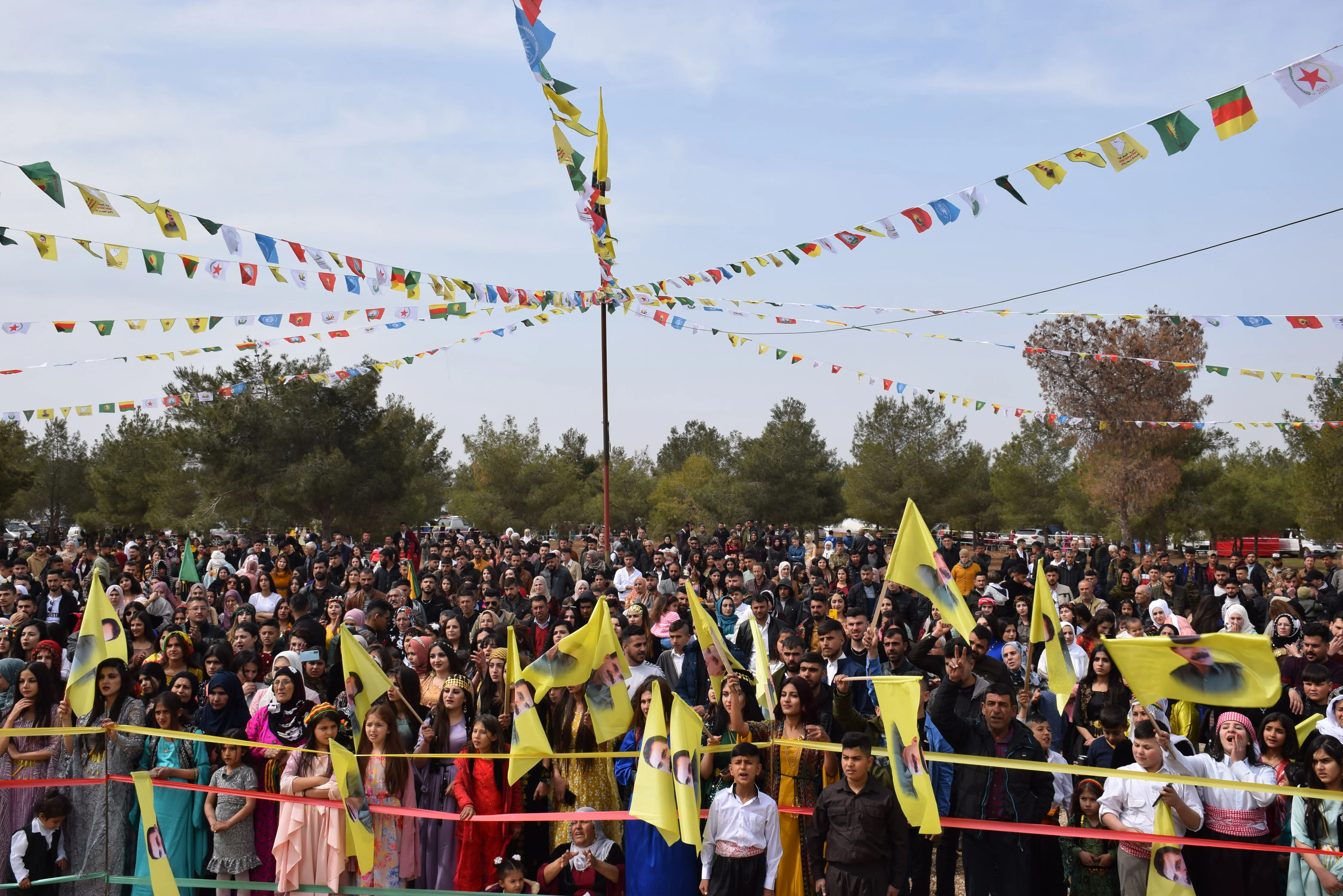 ​​​​​​​نوروز مقاطعة قامشلو.. دعوات لتعزيز وحدة المكونات وتصعيد النضال ضد الاحتلال والمتواطئين معه