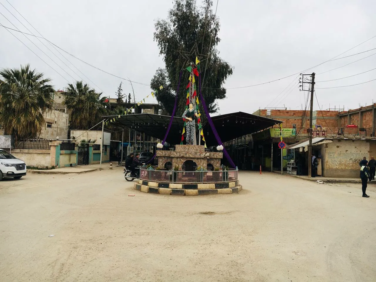 لاستقبال عيد نوروز 2022.. مقاطعة الحسكة تتزين