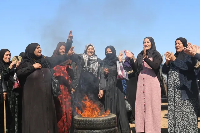 شعلة نوروز توقد بيد أمهات الشهداء في تربه سبيه ورميلان