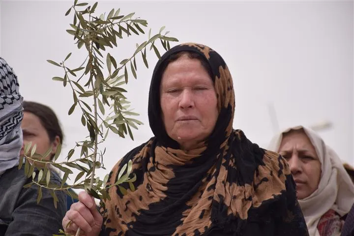 الآلاف في إقليم الجزيرة بجميع مكوناتهم وانتماءاتهم السياسية ينددون بالاحتلال التركي لمقاطعة عفرين