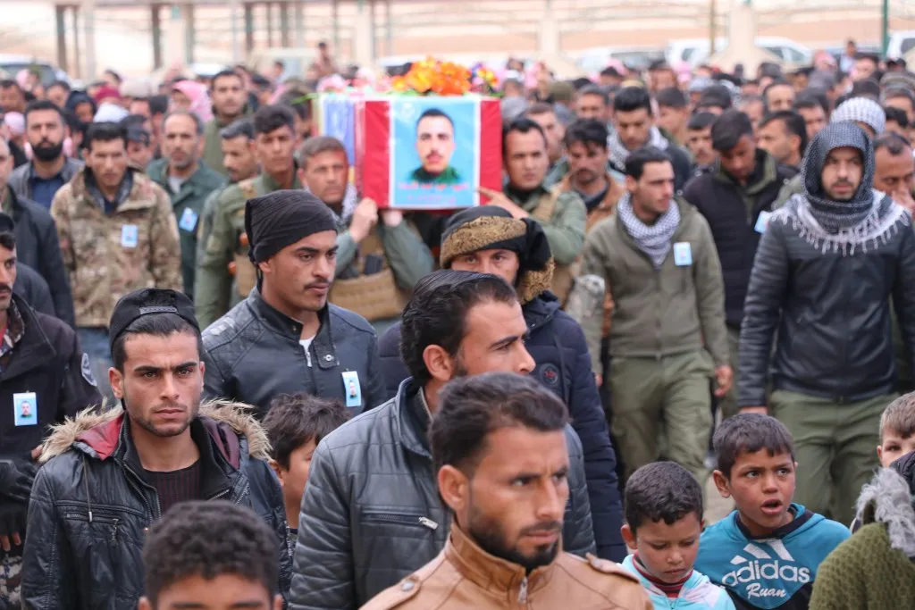 ​​​​​​​أهالي منبج يشيّعون جثمان عضو قوى الأمن الداخلي عبود أحمد الشحادة