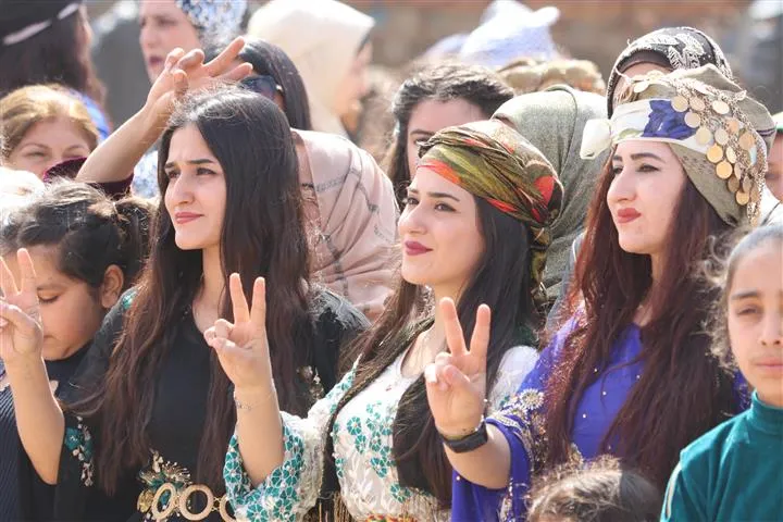 ​​​​​​​النساء يختتمن احتفالاتهن بيومهن العالمي بالتأكيد على مواصلة النضال التحرري - تم التحديث