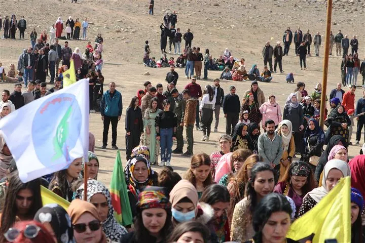 ​​​​​​​النساء يختتمن احتفالاتهن بيومهن العالمي بالتأكيد على مواصلة النضال التحرري - تم التحديث