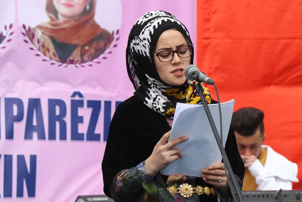 ​​​​​​​النساء يختتمن احتفالاتهن بيومهن العالمي بالتأكيد على مواصلة النضال التحرري - تم التحديث