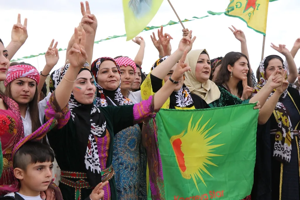 ​​​​​​​النساء يختتمن احتفالاتهن بيومهن العالمي بالتأكيد على مواصلة النضال التحرري - تم التحديث