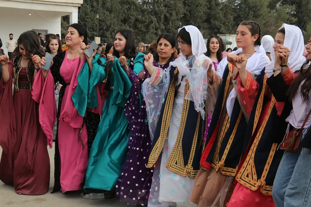 ​​​​​​​النساء يختتمن احتفالاتهن بيومهن العالمي بالتأكيد على مواصلة النضال التحرري - تم التحديث