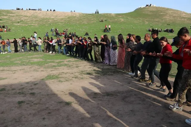 ​​​​​​​سلسلة فعاليات في مقاطعة قامشلو بمناسبة ميلاد القائد أوجلان