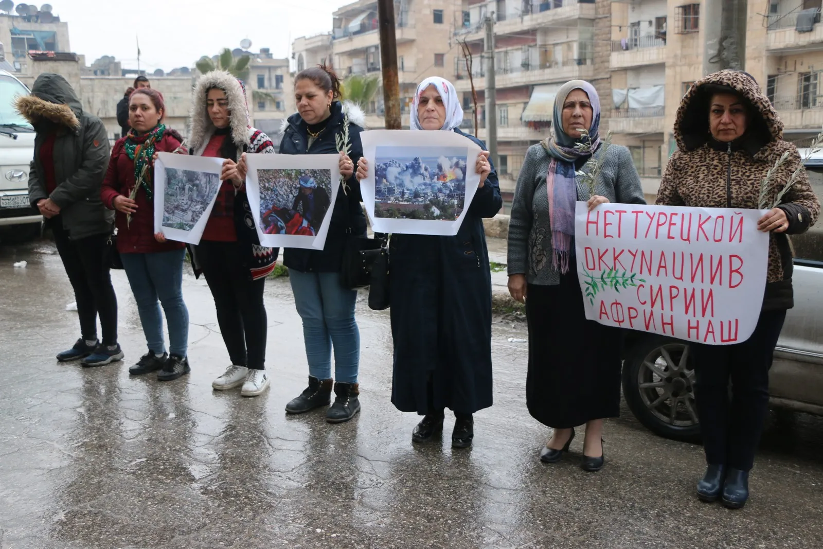 فنانو حلب ينظمون وقفة احتجاجية بحلول الذكرى الرابعة لاحتلال عفرين
