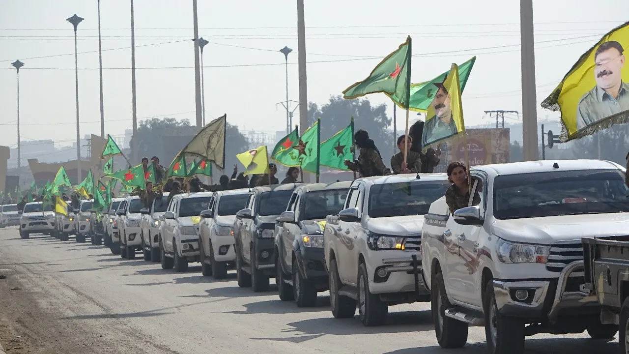YPJ تحتفل بيوم المرأة العالمي بعرض عسكري في الحسكة