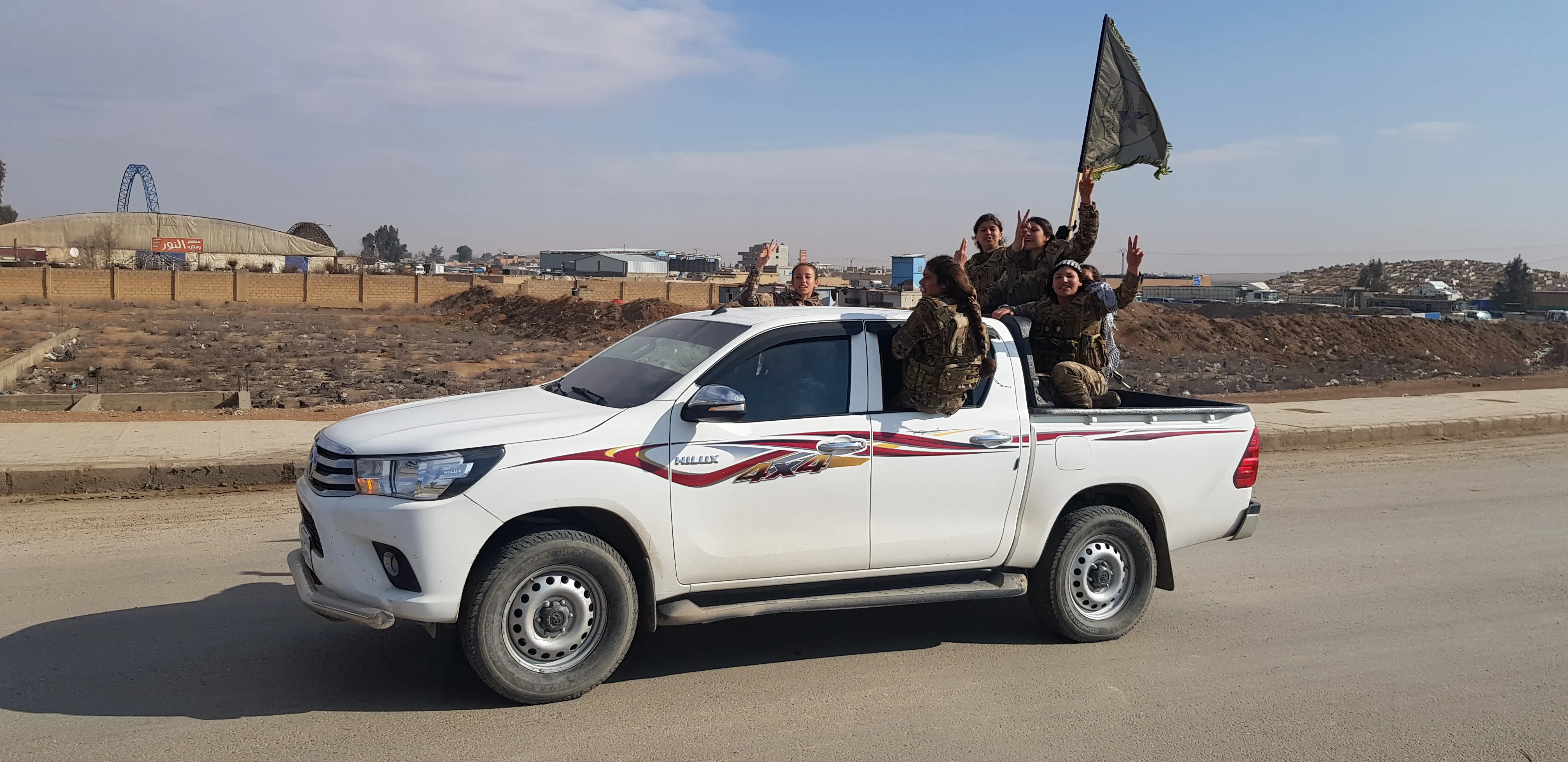 YPJ تحتفل بيوم المرأة العالمي بعرض عسكري في الحسكة