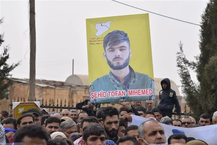 "لولا شهادة ابني ورفاقه الـ 120 لسيطر داعش على مناطقنا"