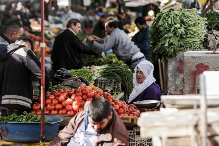 ​​​​​​​مع تزايد الفقر والبطالة في غزة.. "مشاريع الرزق المؤقتة تنشط في رمضان"