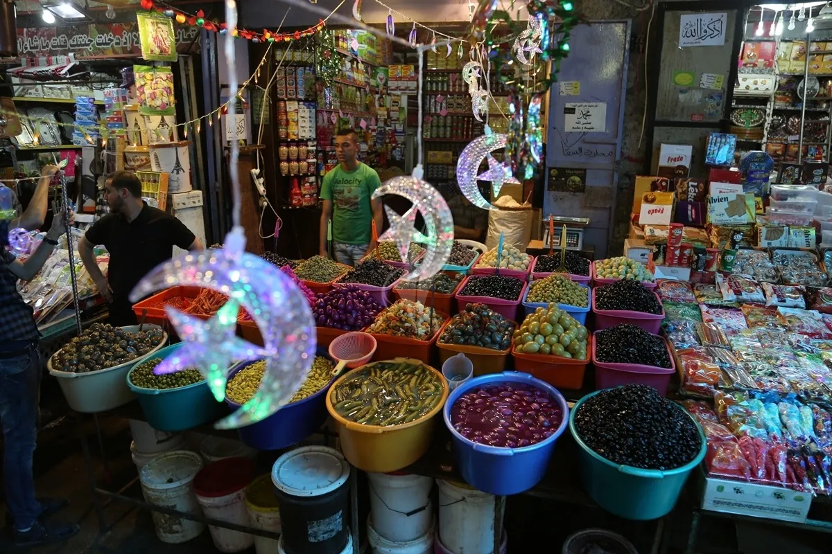مع ارتفاع الأسعار: أيام رمضان مُرَّة على فقراء قطاع غزة