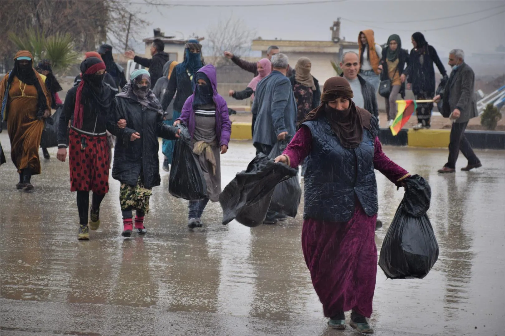 "يجب على الجميع التعاون على النظافة لتترسخ كثقافة بين المجتمع"