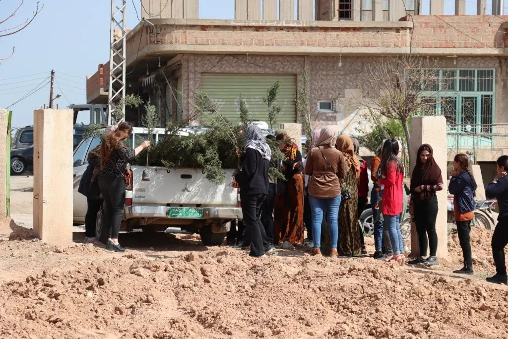 ​​​​​​​بمناسبة ميلاد القائد أوجلان.. حملات ومبادرات تشجير في شمال وشرق سوريا
