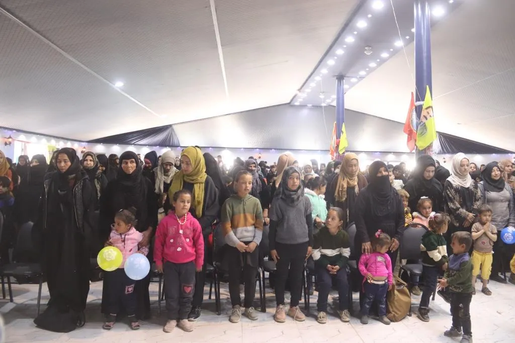 ​​​​​​​حفل ترفيهي لأطفال الشهداء في مدينة الرقة
