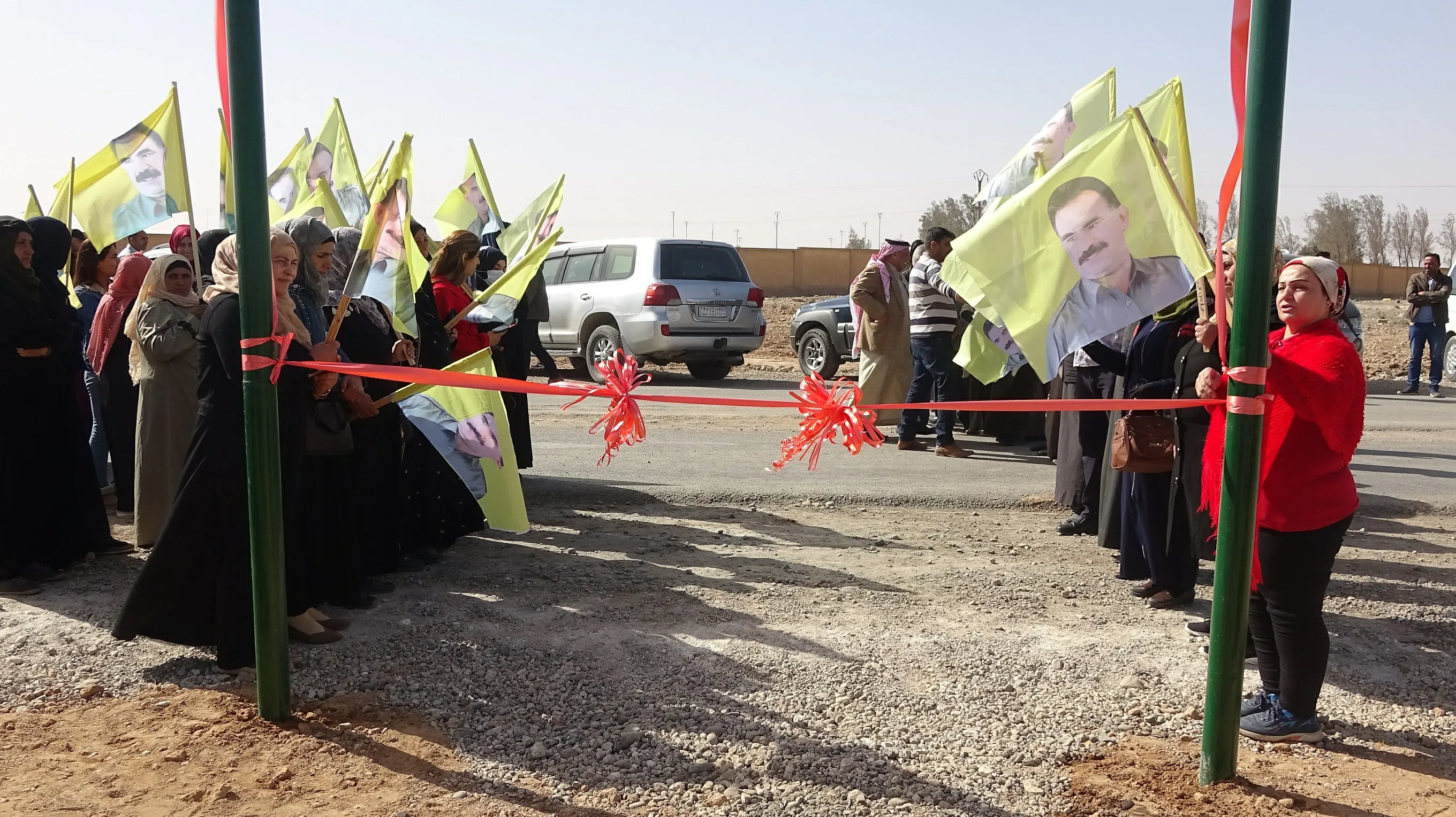 ​​​​​​​افتتاح حديقة في الطبقة وزراعة الأشجار في عامودا وتل حميس بمناسبة ميلاد القائد أوجلان