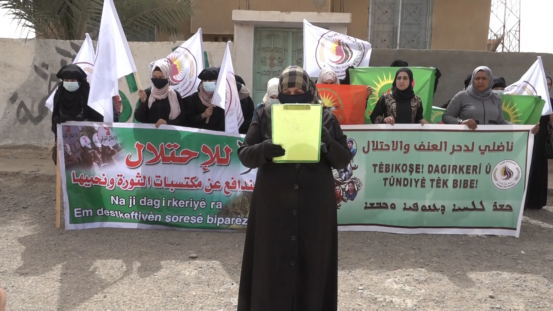 ​​​​​​​مكتب تجمع نساء زنوبيا في دير الزور يدين هجمات الاحتلال التركي ومجزرة حي التضامن