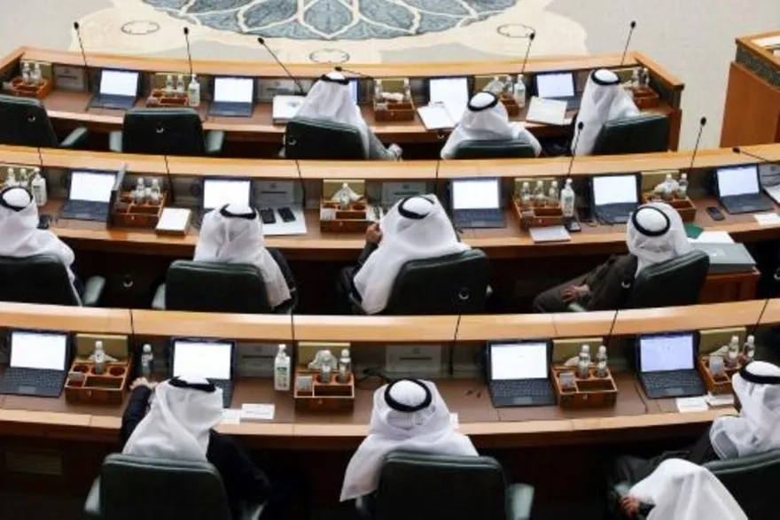 ​​​​​​​الحكومة الكويتية تقدم استقالتها بعد ثلاثة أشهر على تشكيلها