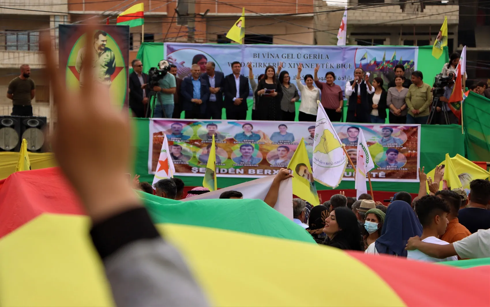 ​​​​​​​بالصور والفيديو.. مسيرة الكرامة ضد الاحتلال والخيانة بمدينة قامشلو