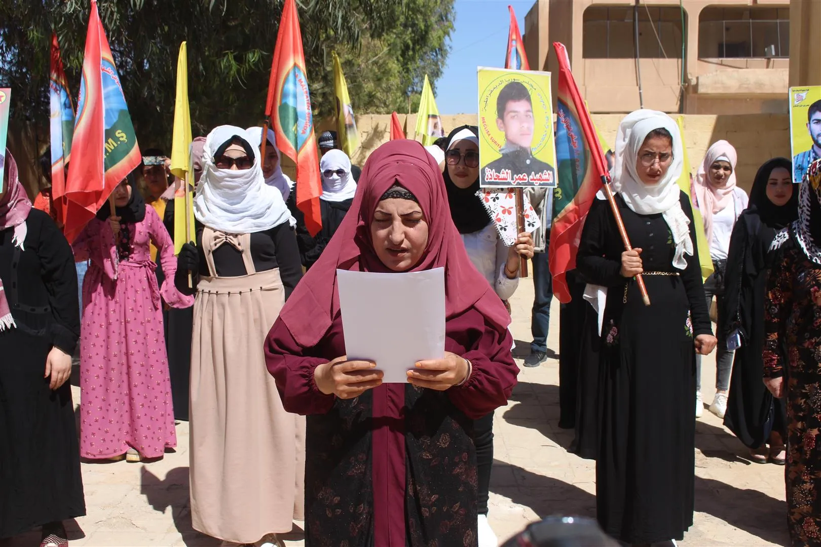 ​​​​​​​مجالس المرأة لعوائل الشهداء في إقليم الجزيرة تستنكر قرار حظر اللقاءات مع القائد أوجلان وتصفه بالتعسفي- تم التحديث  