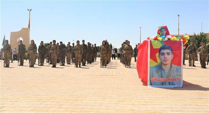 مراسم غيابية للشهيد "جيا سري كانيه" في الحسكة