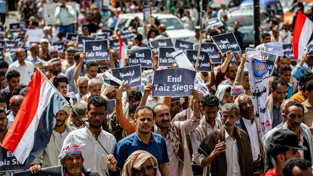 مع قرب انتهاء الهدنة اليمنية.. مبعوث الأمم المتحدة يدعو طرفي النزاع إلى تمديدها