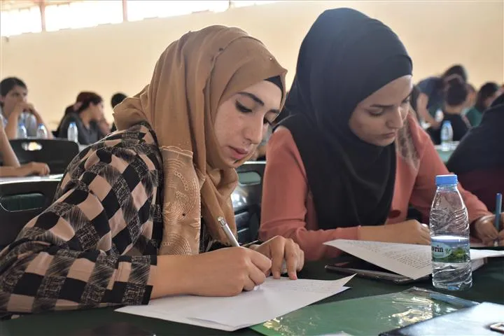 المنتدى الحواري للمرأة الشابة يواصل فعالياته بمناقشة سياسات "نظام البعث" ضد المرأة