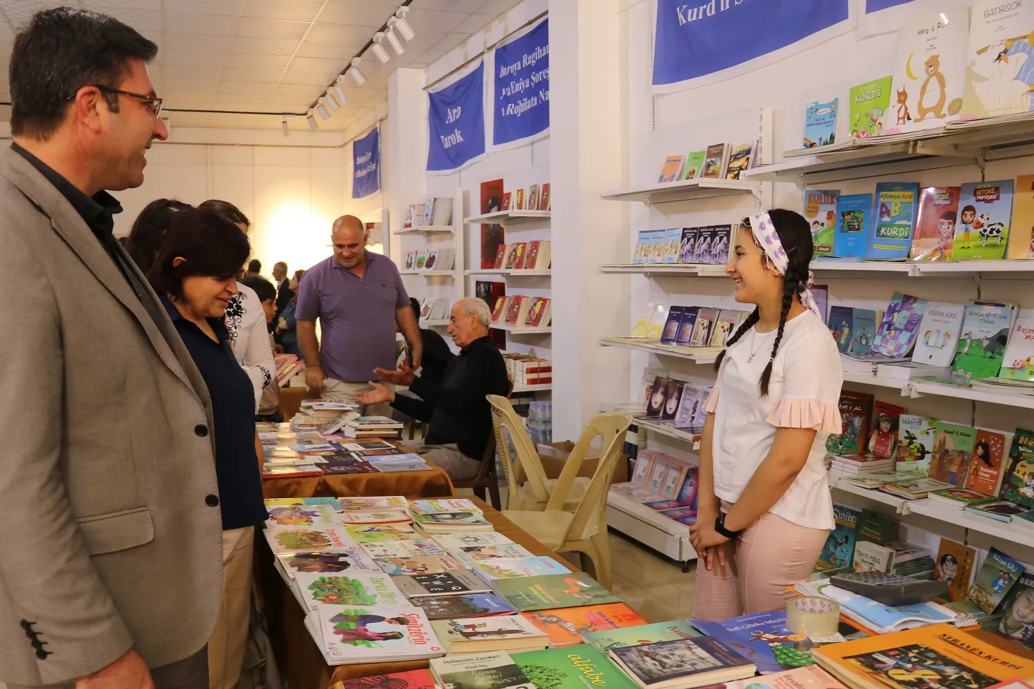 افتتاح أول معرض للكتب الكردية في قامشلو