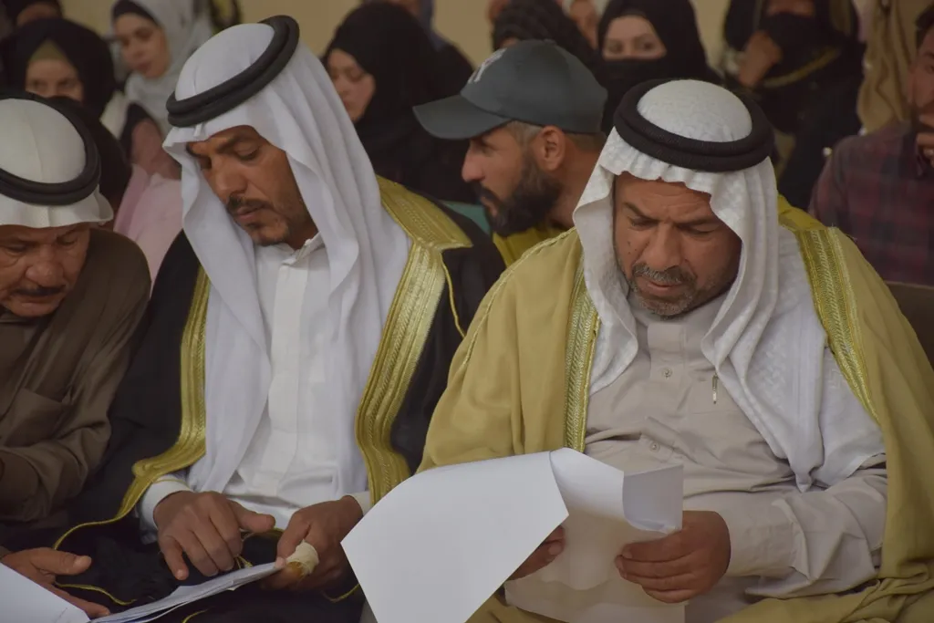 اللجنة المصغرة لصياغة العقد تستقبل مقترحات اهالي المنطقة الجنوبية للحسكة خلال اجتماع جماهيري