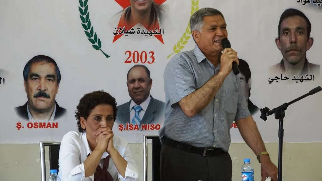 حزب الاتحاد الديمقراطي يعقد اجتماعاً مع شيوخ ووجهاء عشائر الرقة والطبقة